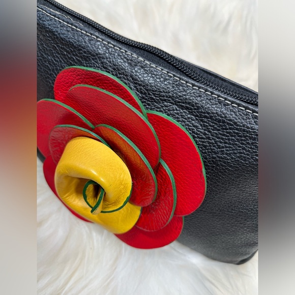 Unbranded Vegan Leather W/ 3D Flower Zippy Wristlet/ Pouch - Picture 12 of 14